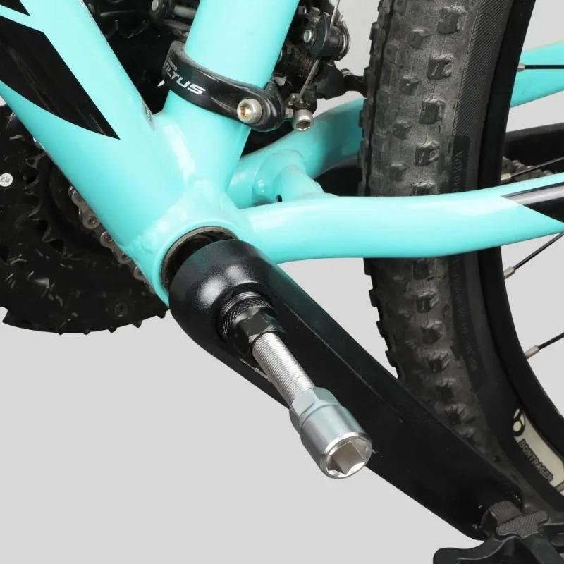 Bicycle Bottom Bracket Tool Crank Puller Remover Chainwheel Puller Set Bike Crankset Extractor Repair Tool Kit for Mountain Road