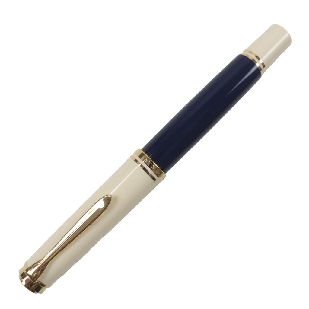 Excellent PERIKAN fountain pen Special Edition Souveraen M800 18K  Used