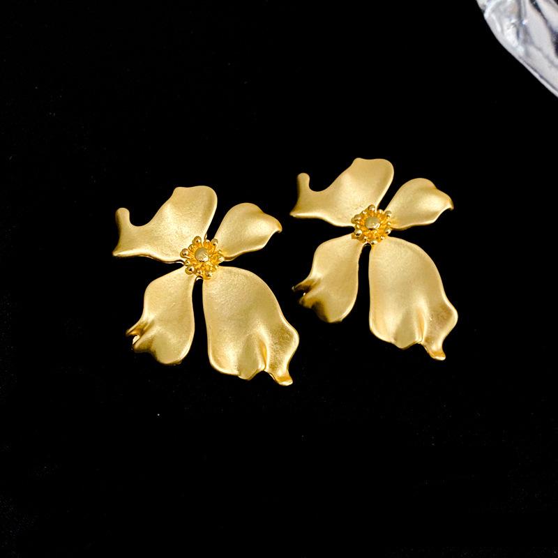 

Элегантные круглые серьги в стиле ретро, вдохновленные средневековьем: Роскошный винтажный дворцовый стиль