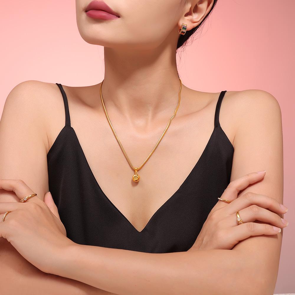 18k Gold-Plated Titanium Steel Geometric Zircon Pendant Necklace - European & American Fashion Style