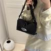 2025 New Korean Nylon Waterproof Dumpling Bag Women's Commuting Messenger Bag Light Walking Mobile Phone Small Satchel