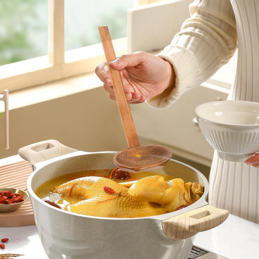Japanese Style Wooden Soup Spoon with Long Handle, Hot Pot Ramen Noodle Spoon Multipurpose Kitchen Stirring Mixing Spoon