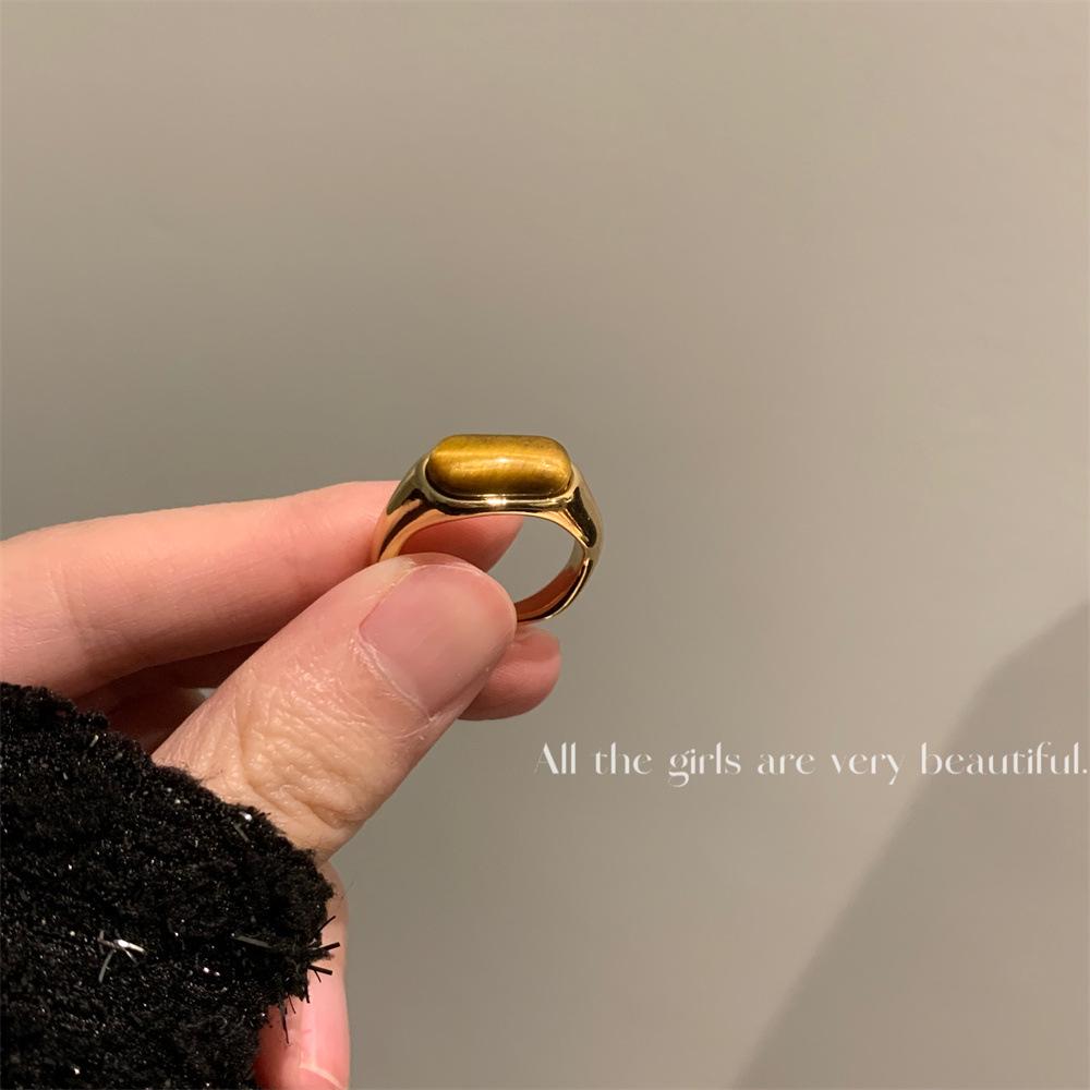 Adjustable High-Grade Retro Tiger Eye Stone Saddle Ring with Wheat Ear Design for Women