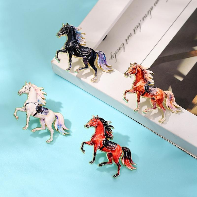 1/4Pcs Year Of The Horse Enamel Pin For Unisex Zodiac Horse Pony Brooch Clothing Backpack Accessory Metal Badge New Year Gift