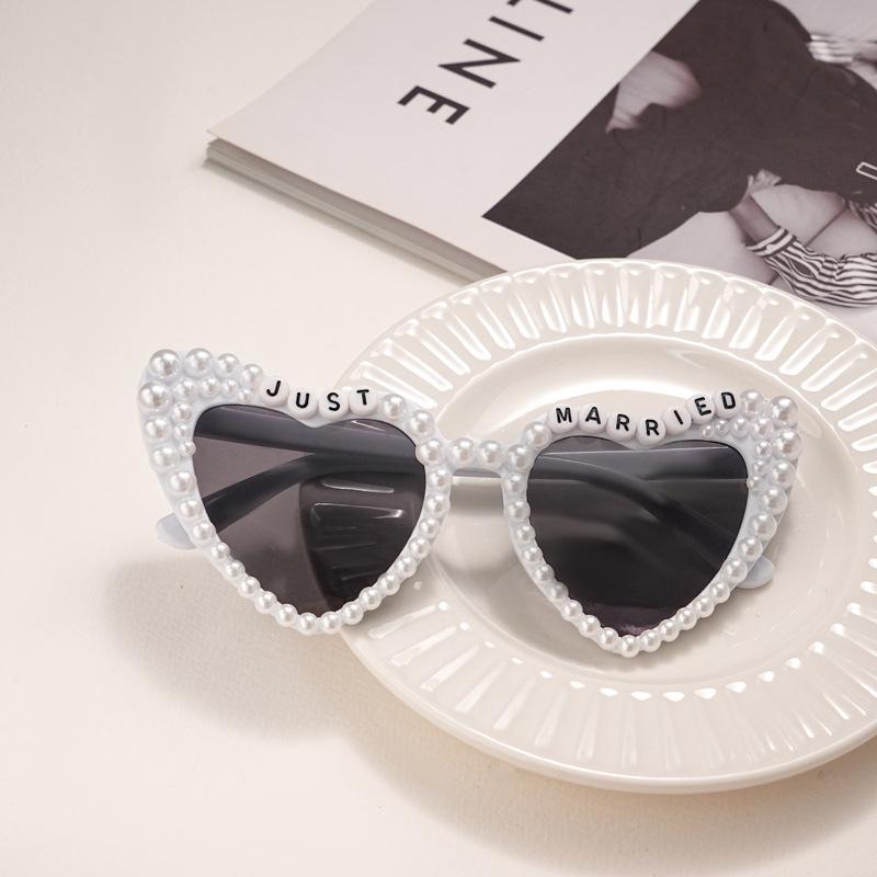 Heart-shaped Rhinestone Wedding Sunglasses for Bride - Pearl Bridal Party Glasses (White)