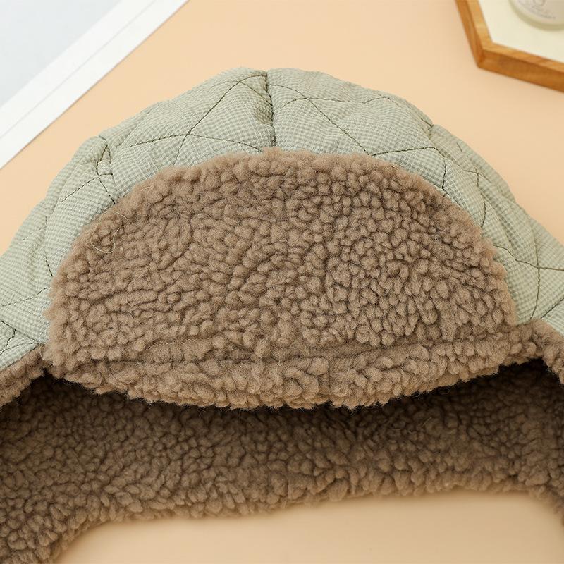 Autumn and Winter Hats for Women  Big Head Circumference Thickened Warm Windproof Lei Feng Hat Fashionable and Versatile Ear Protection Hat