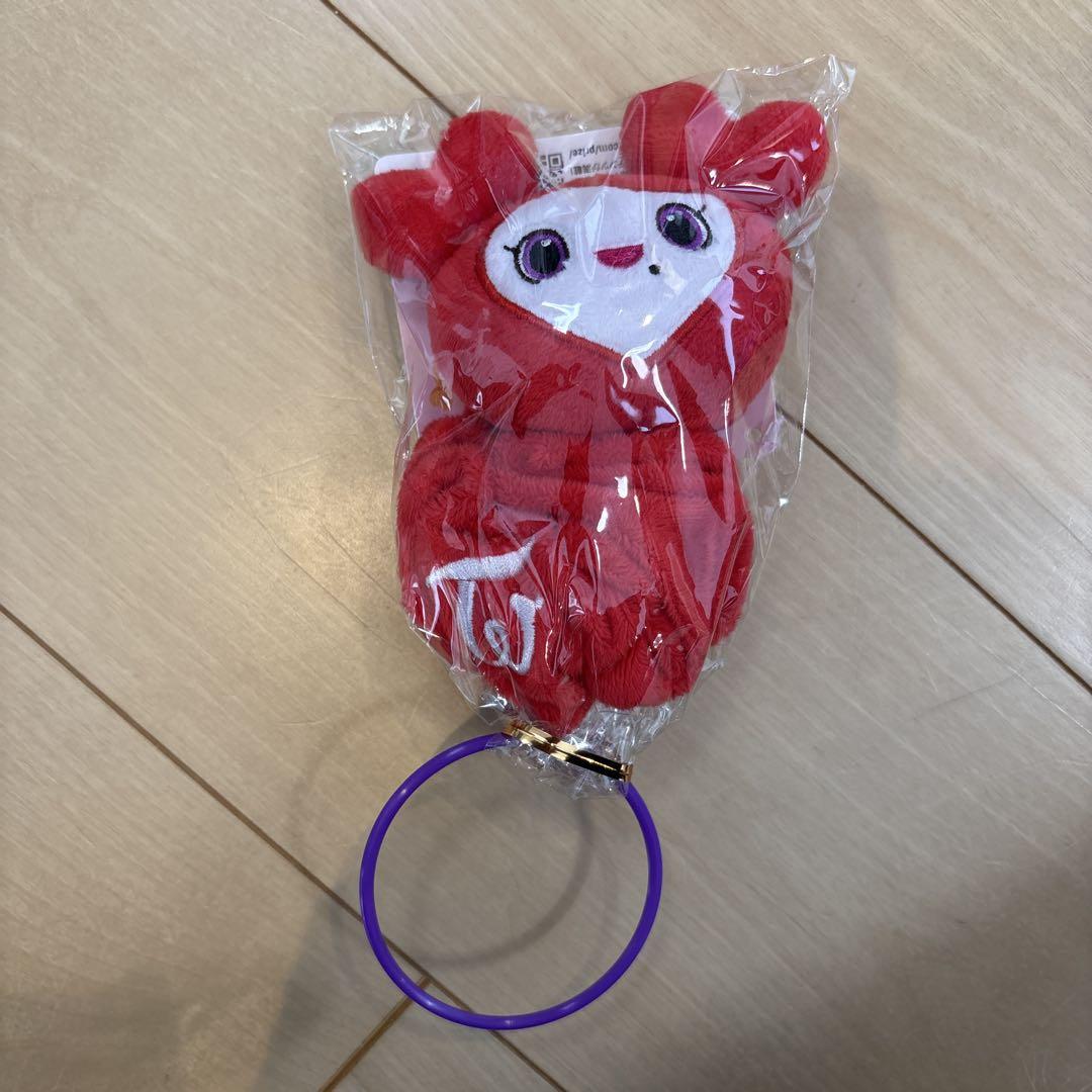 

[USED] GIGO Exclusive TWICE LOVELYS Scrunchie Chaeyoung