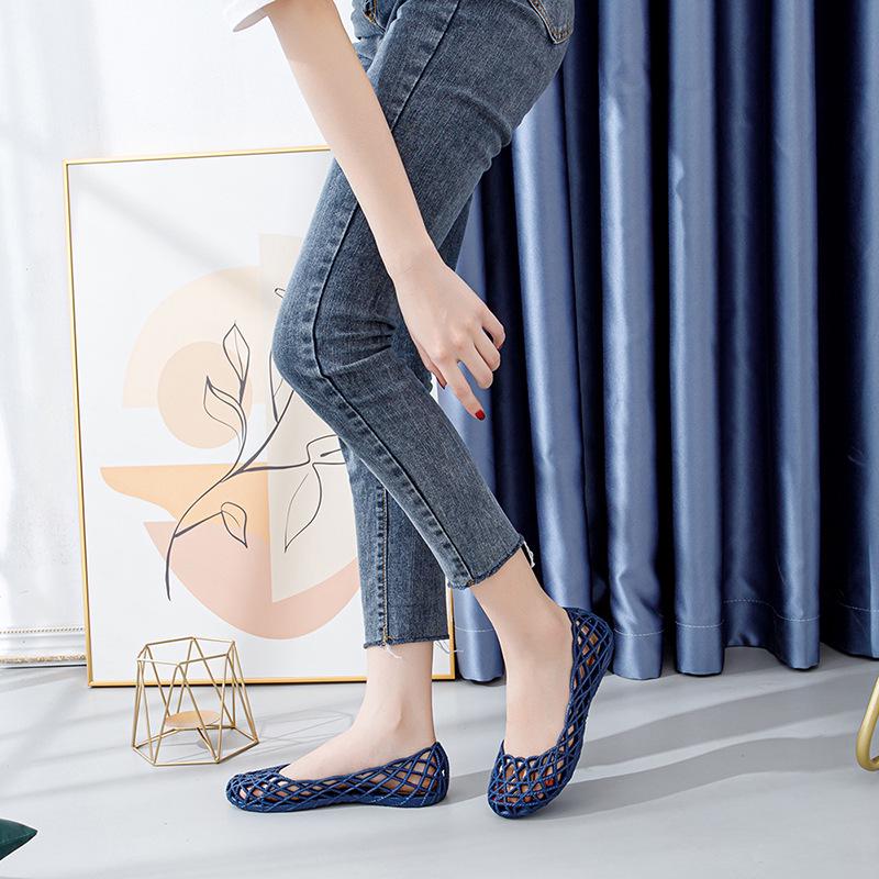 Women's Fashionable Summer Jelly Sandals, Soft Sole, Versatile Closed Toe, Hollow Out Design, Flat Sole, Outdoor Wear, 2022 Style