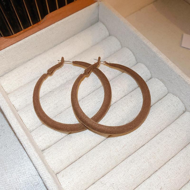 European and American retro autumn and winter geometric leather leopard print earrings light luxury stud earrings personality temperament earrings