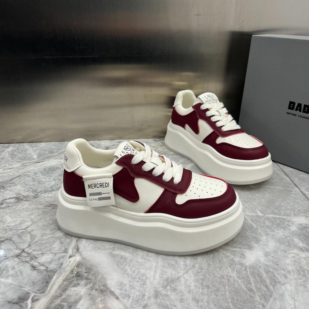 Platform White Shoes Women's 2025 New Popular Leather Fashion Versatile Small Fragrant Wind Height Leisure Sports Board Shoes