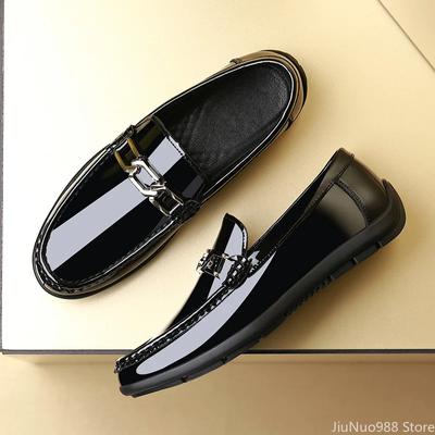 Sapatos de alta qualidade para homens Sapatos casuais de couro genuíno Sola macia Sapatos de couro envernizado Sapatos de condução Designer Party Cool Slip-on Loafers
