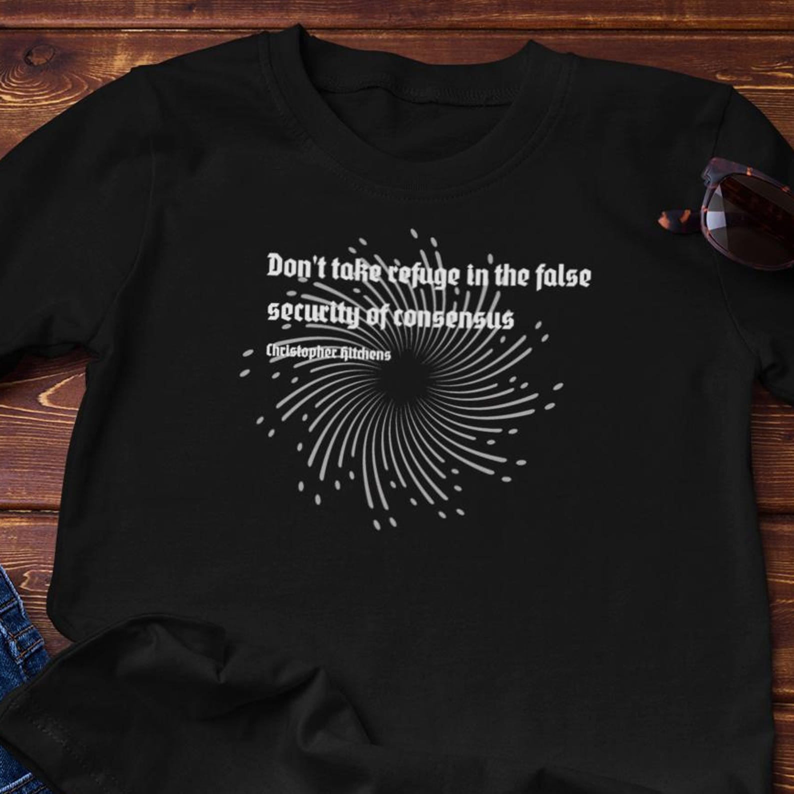 Atheist T-Shirt - False Security of Consensus | Christopher Hitchens - Atheist Cotton Tee XL