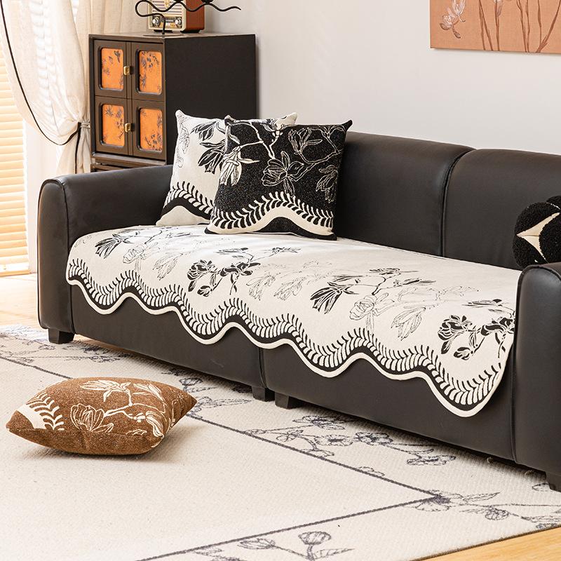 

Special-Shaped Sofa Cushion, Advanced Sense Irregular Non-Slip Seat Cushion New Four-Season Universal Leather Sofa Cover Cover Cloth 90*70cm
