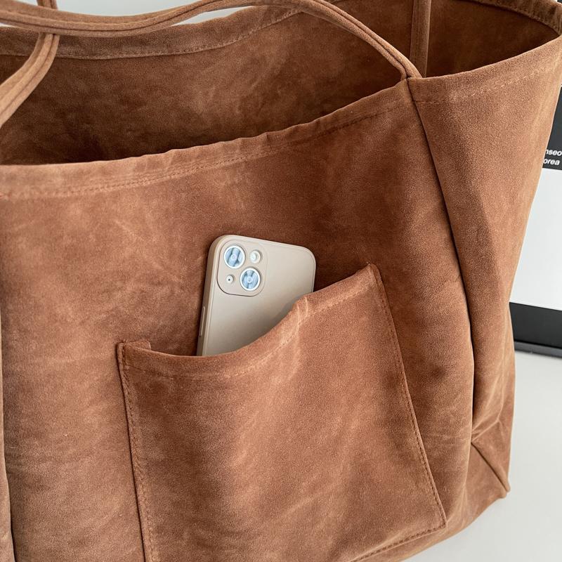 Женская сумка через плечо большой емкости — фото 10