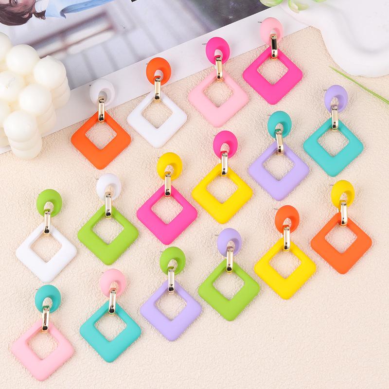 Colorful Hollow Square Earrings for Women Retro Daily Life Girl Simple Sweet Buckle Design Acrylic Earrings Party Wedding Jewelr