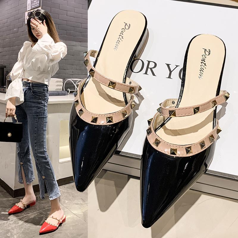 Baotou pointed cold slippers women's 2025 spring and summer new outer wear thick heel slippers rivet temperament versatile women's shoes tide