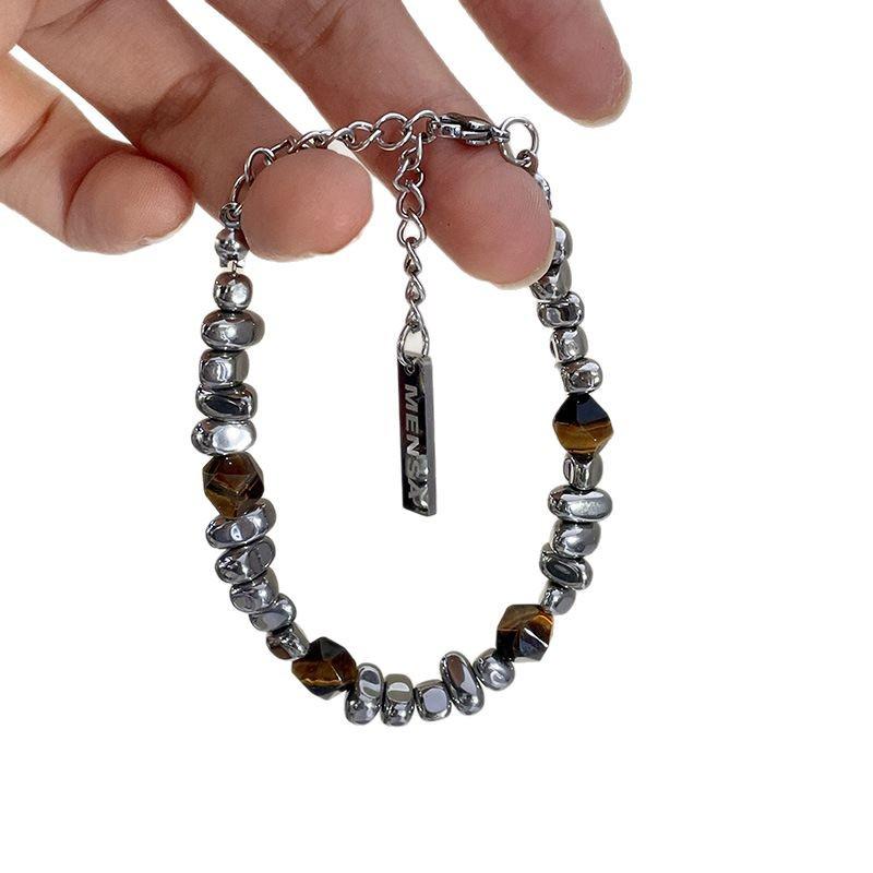 Unique Retro Brown Amber Beaded Bracelet: Niche Design for Men and Women