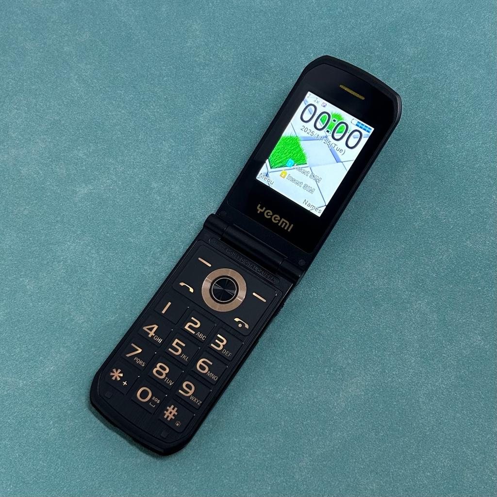 S7A 2G Flip CellPhone 2.4inch HD Dual Screen MTK GSM Dual SIM 8W Camera 1000mAh Mp3 Mp4 Type-C Mobile Phone