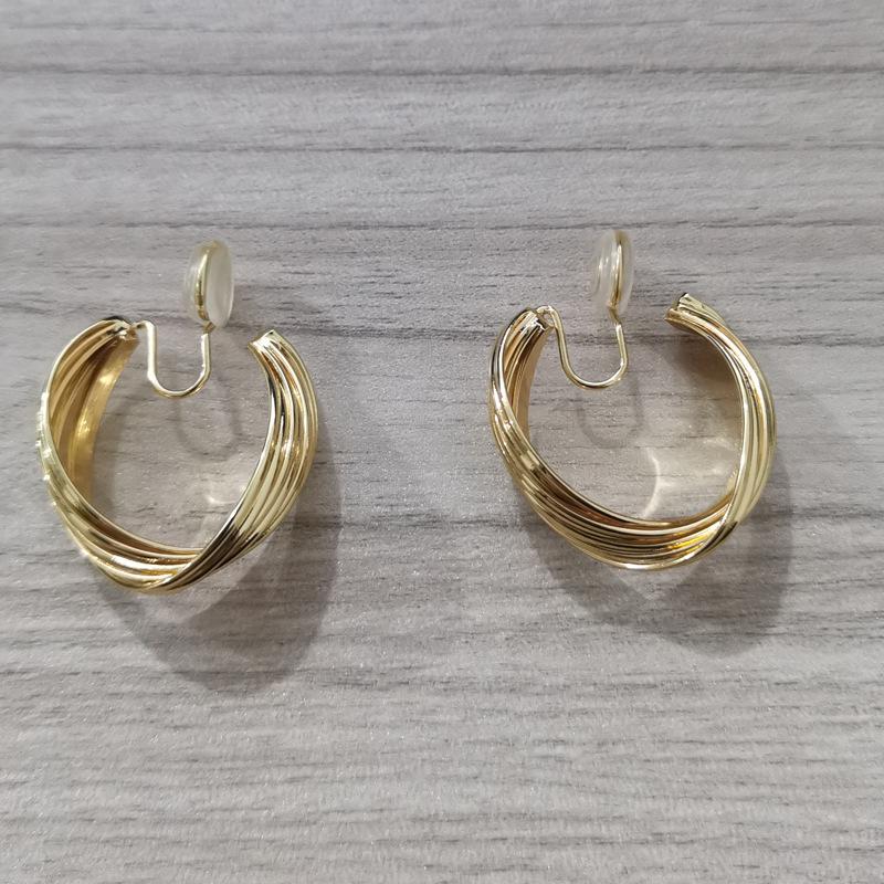 Exaggerated Twisted Hoop Earrings: Trendy Women's Fashion Jewelry