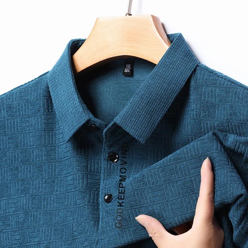 Nová pánská business casual košile s krátkým rukávem s odznakem, jednobarevná polokošile, módní, prodyšná, pohodlná, všestranný top