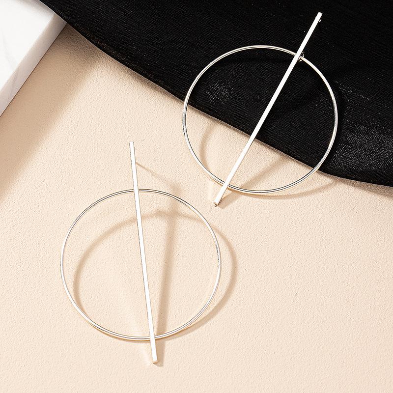 

Korean Geometric Circle Stud Earrings for Women - Trendy, Simple Design