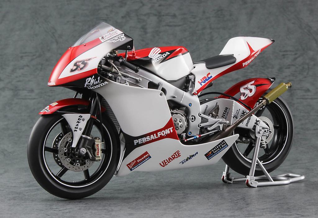 Hasegawa Scale Honda RS250RW 2009 WGP250 Plastic Model Kit 21742 1/12