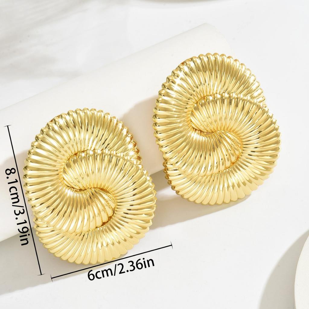 Metal style jewelry, niche exaggerated curved design earrings, versatile high-end stud earrings, women's earrings