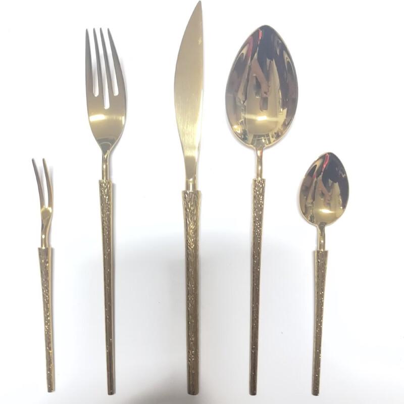 Luxury Golden Flatware Set