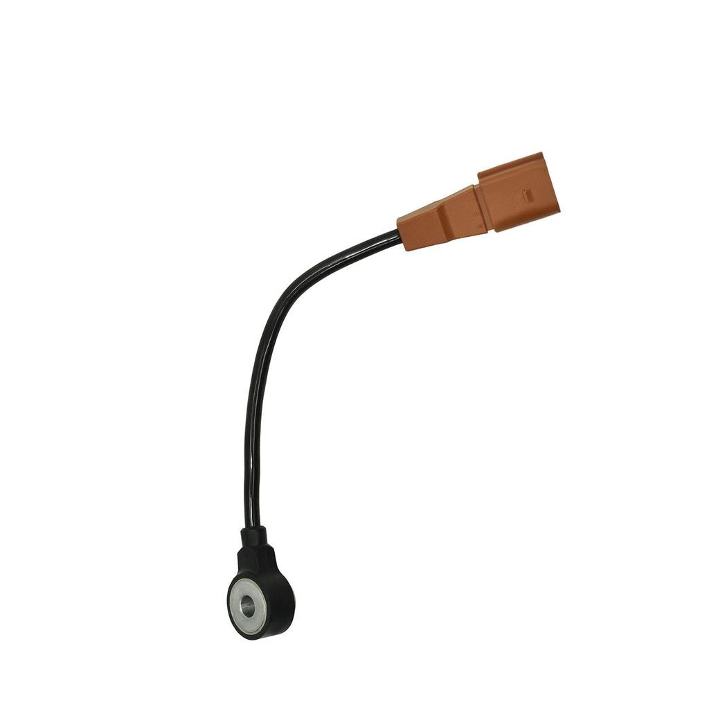 Mit Zündkerzenstecker 06A905377F