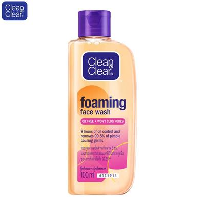 Johnson & Johnson Clean & Clear Foaming Face Wash, Oil Free, Won't Clog Pores, 8 Hours of Oil Control, 100 Ml.