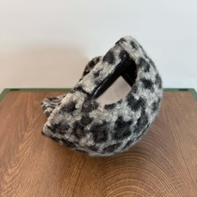 1pc Leopard Print Plush Baseball Cap,Unisex Warm Head Hat,Adjustable Buckle Closure,Lightweight Knitt,for Outdoor Travel Festive