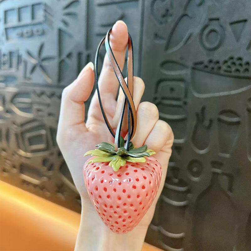 Creative Simulation Strawberry Keychain Women's Bag Pendant Fruit Key Chain Schoolbag Pendant Exquisite Small Gift Wholesale