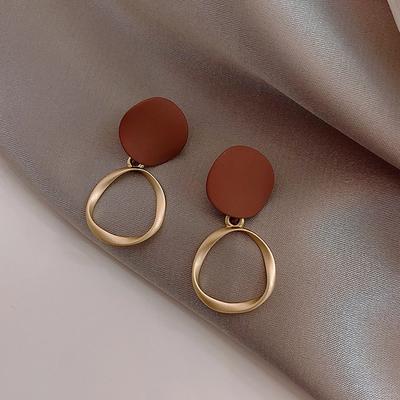 Golden Round Twist Circle Drop Earrings for Women Party Simple Irregular Geometry Dangle Earrings European Statement Jewelry