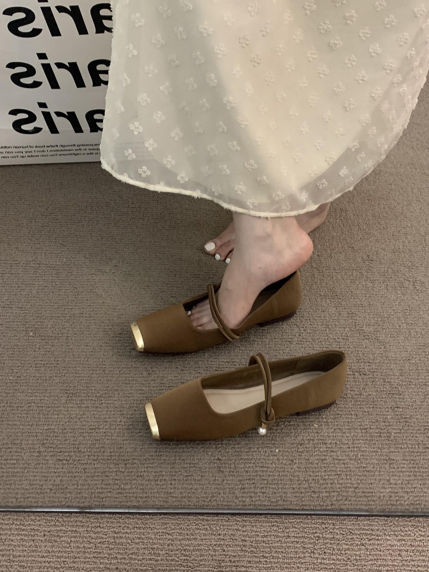 

XINZHOU temperament gentle design sense commuting single shoes women s shoes 2025 Chinese New Year with skirt evening grandma shoes 39