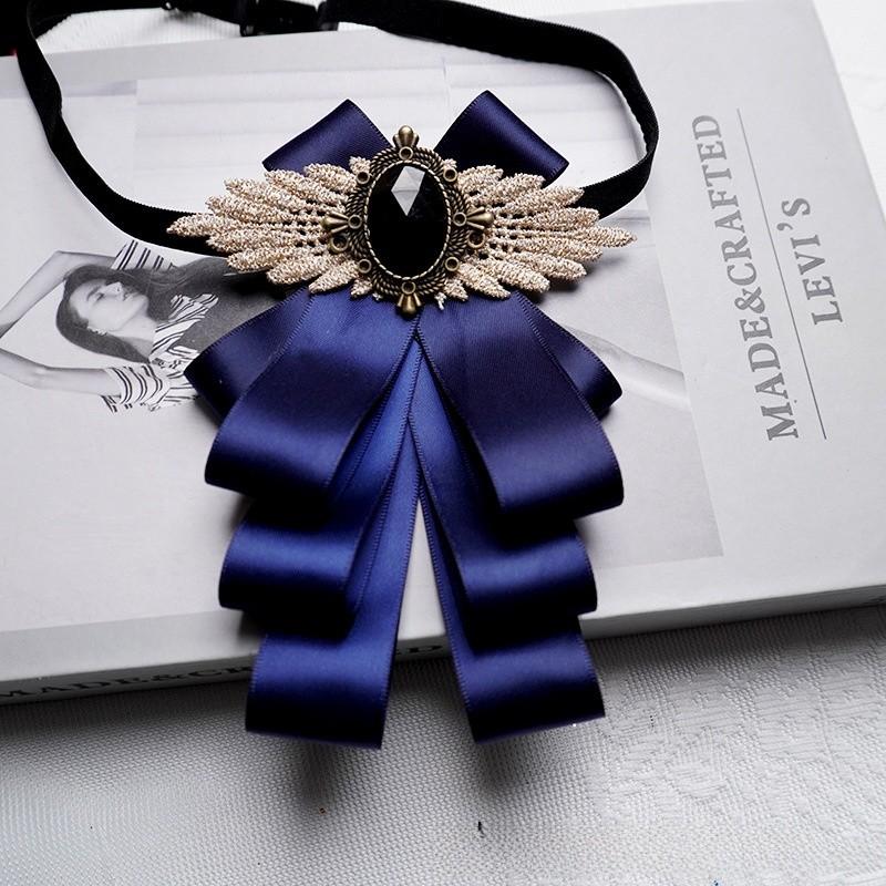 Solid Color Butterfly Tie With Rhinestone Decor And Polyester Fabric For Formal Events And Weddings