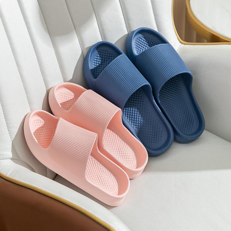 Fashion Men's Women's Bathroom Slippers Home Shower Shoes for Women Men Bath Anti-Slip Sandals Couples EVA Soft Sole Flip-Flops