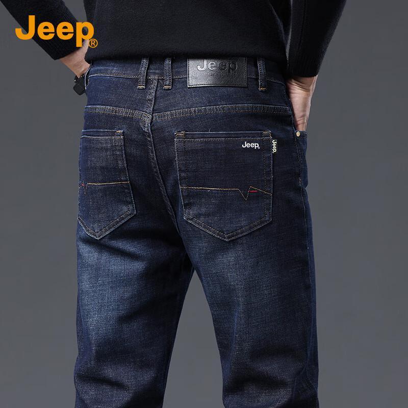 

JEEP Men s Comfort Fit Elastic Straight-Leg Jeans 30