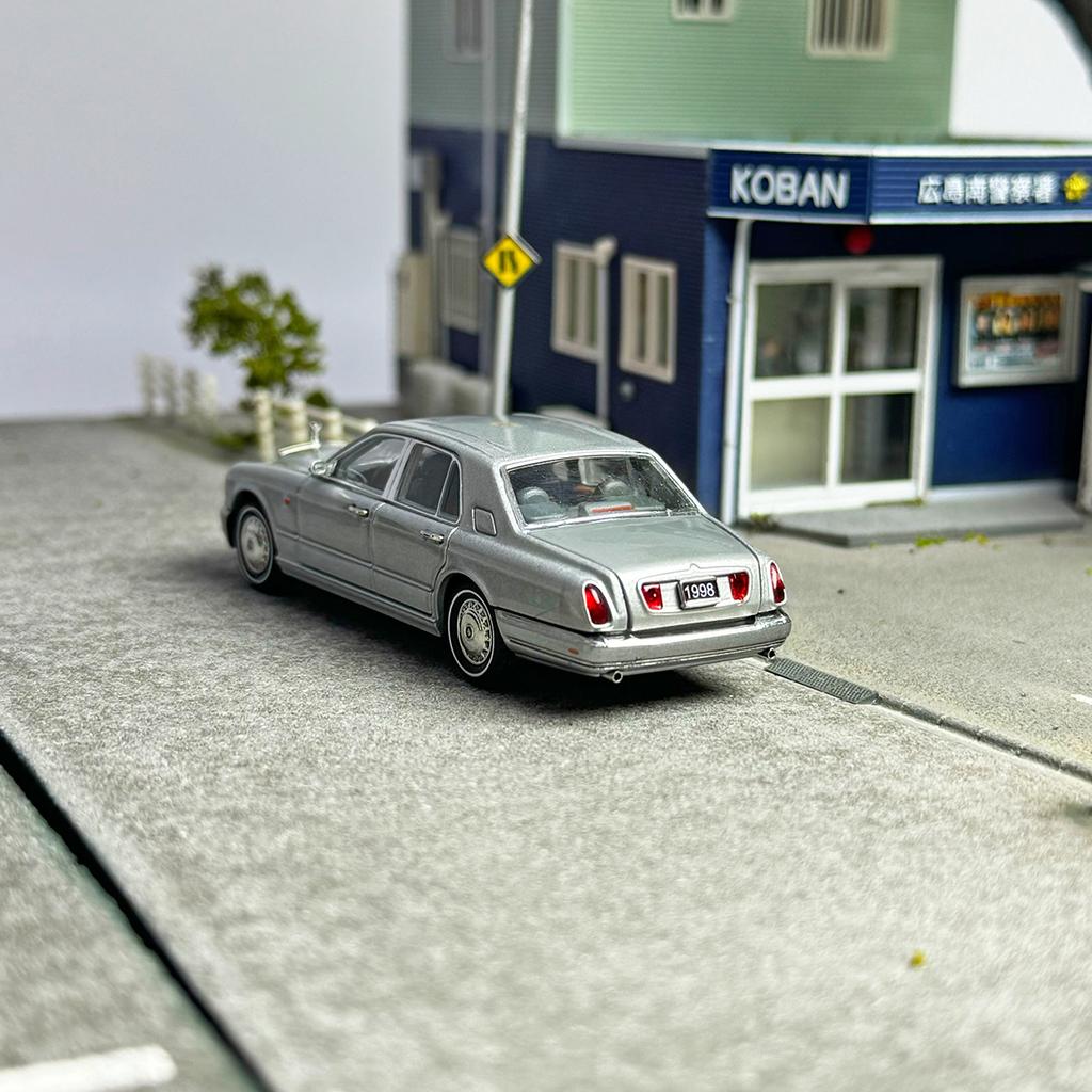 GFCC 1:64 Rolls Royce Silver Seraph Alloy Car Diecasts & Toy Vehicles Car Model Miniature Scale Model Car For Children