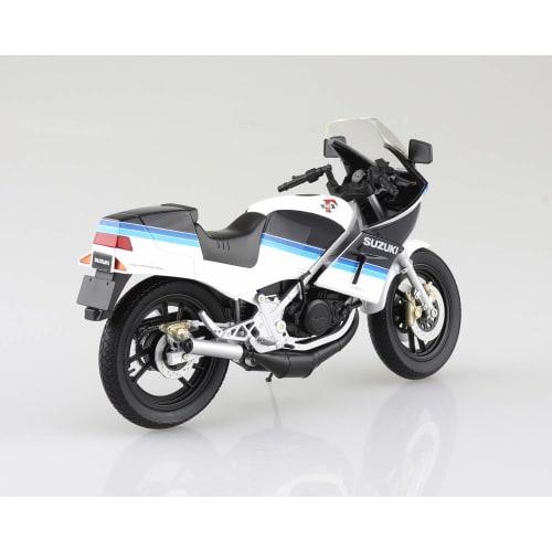 Skynet 1/12 Scale Complete Motorcycle Suzuki RG250 Blue x White