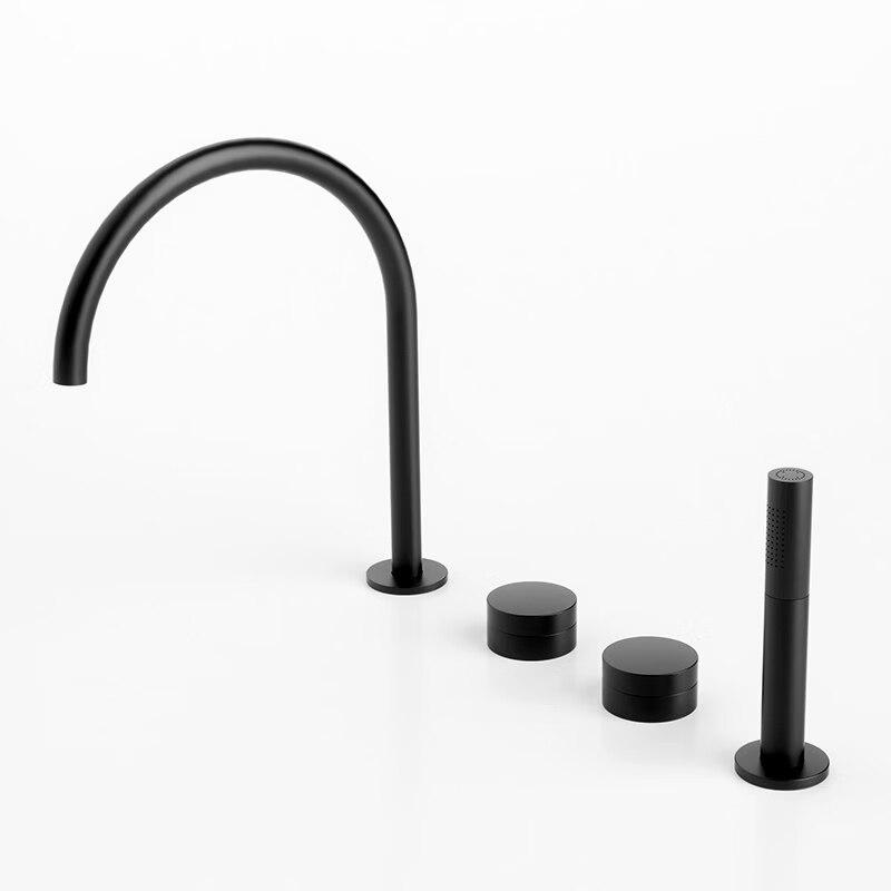 Смеситель для ванны TLXT с душевым набором