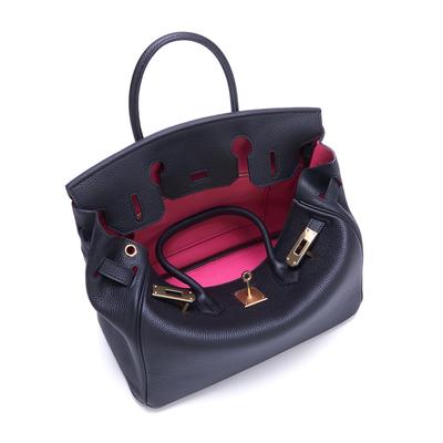 Neue kontrastfarbene goldene Schnalle Platin-Tasche rosa farblich passende Innentasche Leder-Handtasche klassische Mode Damen-Rindsleder-Umhängetasche