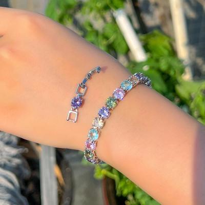 CMM Hochwertiges, mehrfarbiges AAA-Zirkon-Tennisarmband mit silbrigem Temperament, modischer Damenschmuck, Geschenk, Hochzeitsschmuck für Bräute