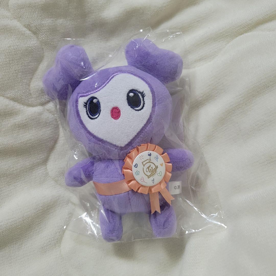 

[USED] TWICE Sana Trading Card Sabrie Lovely Plush with Rosette Badge