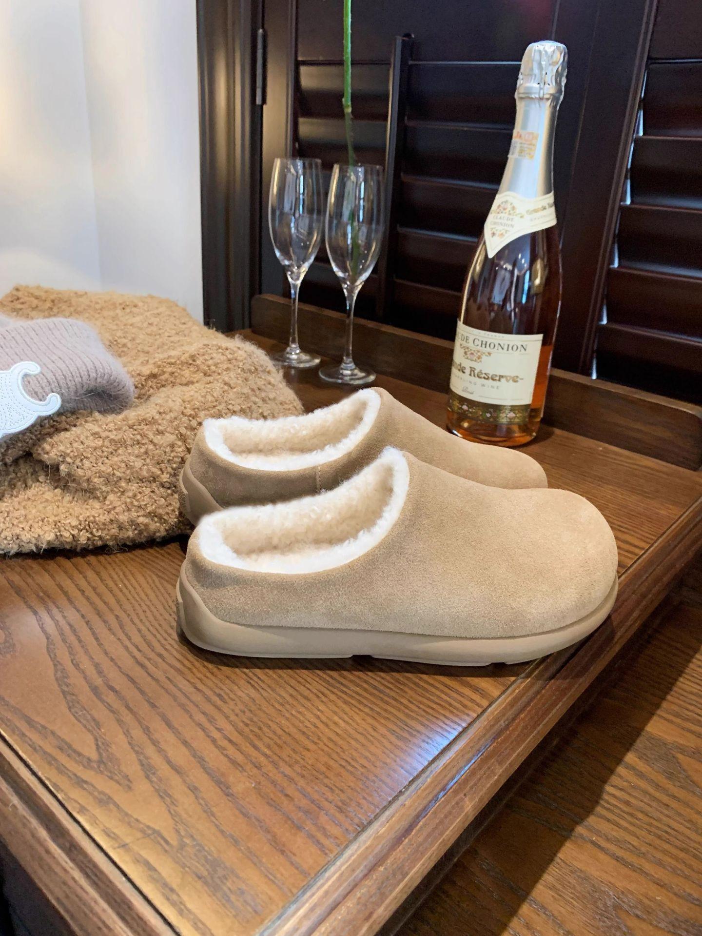 

Версия из коровьей кожи~ Натуральная кожа теплая внутренняя высота увеличение Baotou шерстяные шерстяные тапочки женские полушлепанцы 35