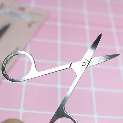Afeitado y depilación – Maquinillas de afeitar y tijeras para la corrección de las cejas