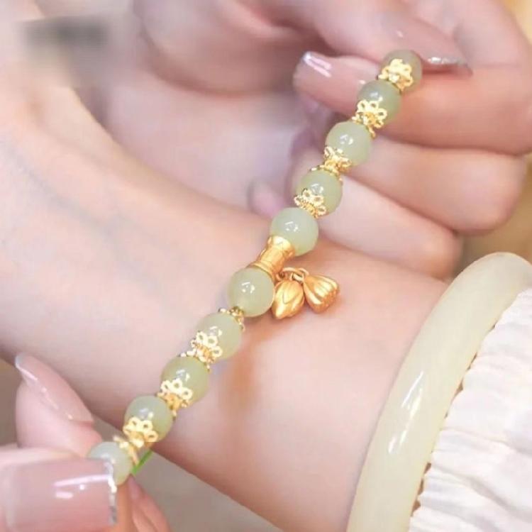 Fashionable Women Bracelet with Elastic Cord Lotuses Flower Pendant Handchain Wedding Accessories Trendy Jewelry