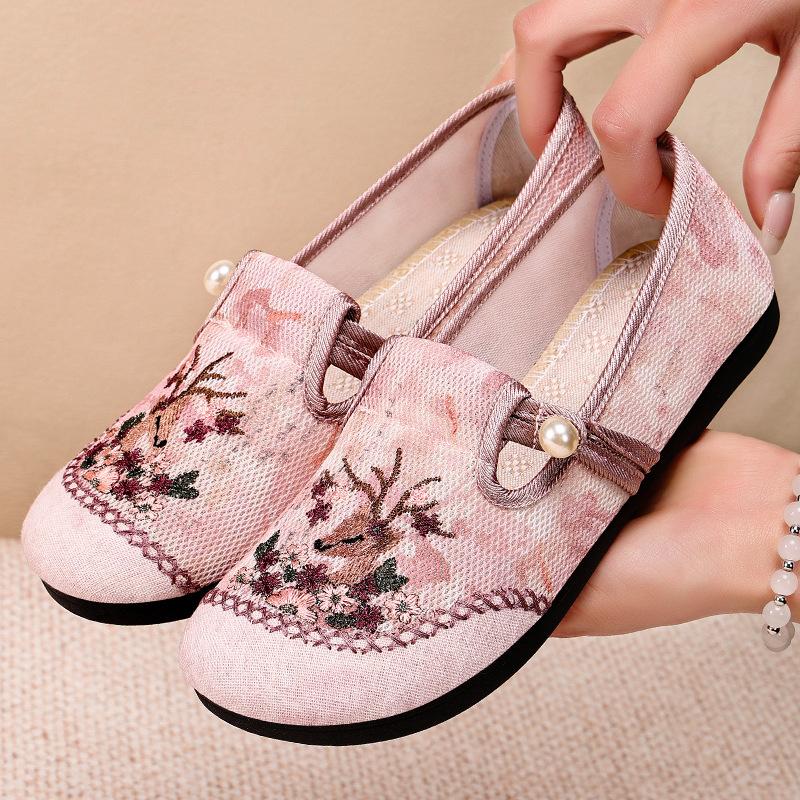 Shoes women's versatile summer new old Beijing cloth shoes women's one-pedal Hanfu shoes outside breathable antique mother shoes