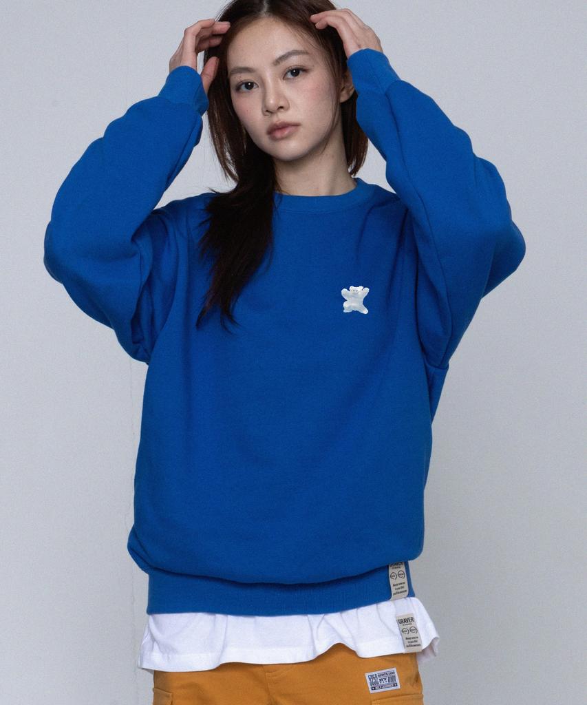 GRAVER [Unisex] Small Cloud Bear Smile Sweatshirt_Cobalt Blue