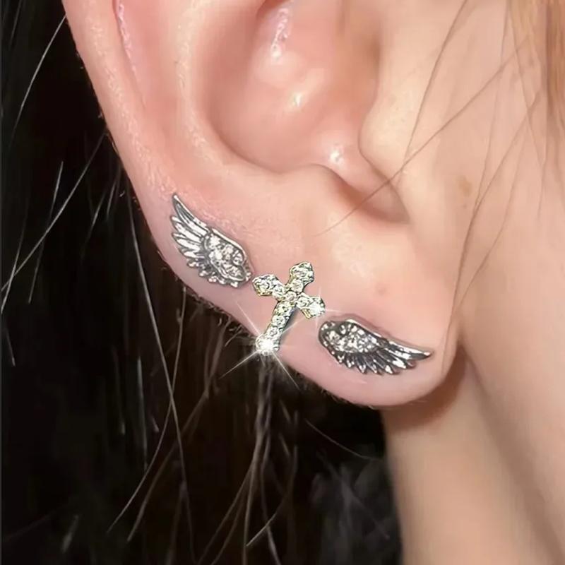 Y2K Jewelry Pentagram Star Stud Earrings for Women Girl New Gothic Punk Design Asymmetry Star Zircon Earrings Daily Party Gift