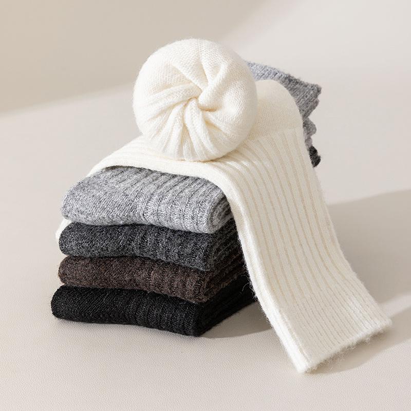 Men's Autumn & Winter Wool Socks - Double-Needle, Velvet Lined, Mid-Calf, Warm Cashmere, Casual & Business.